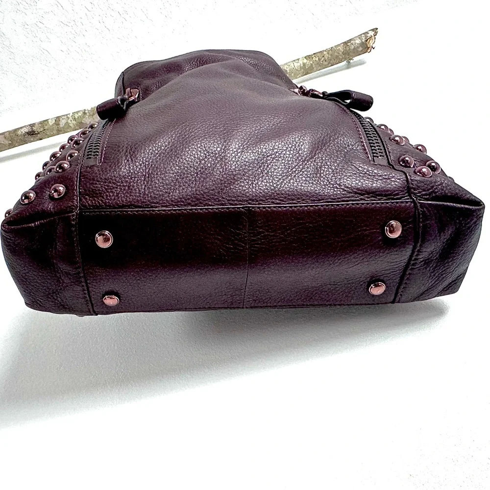 B. Makowsky Convertible Shoulder/ Crossbody Bag Insanely Soft Leather & Suede - Picture 6 of 10